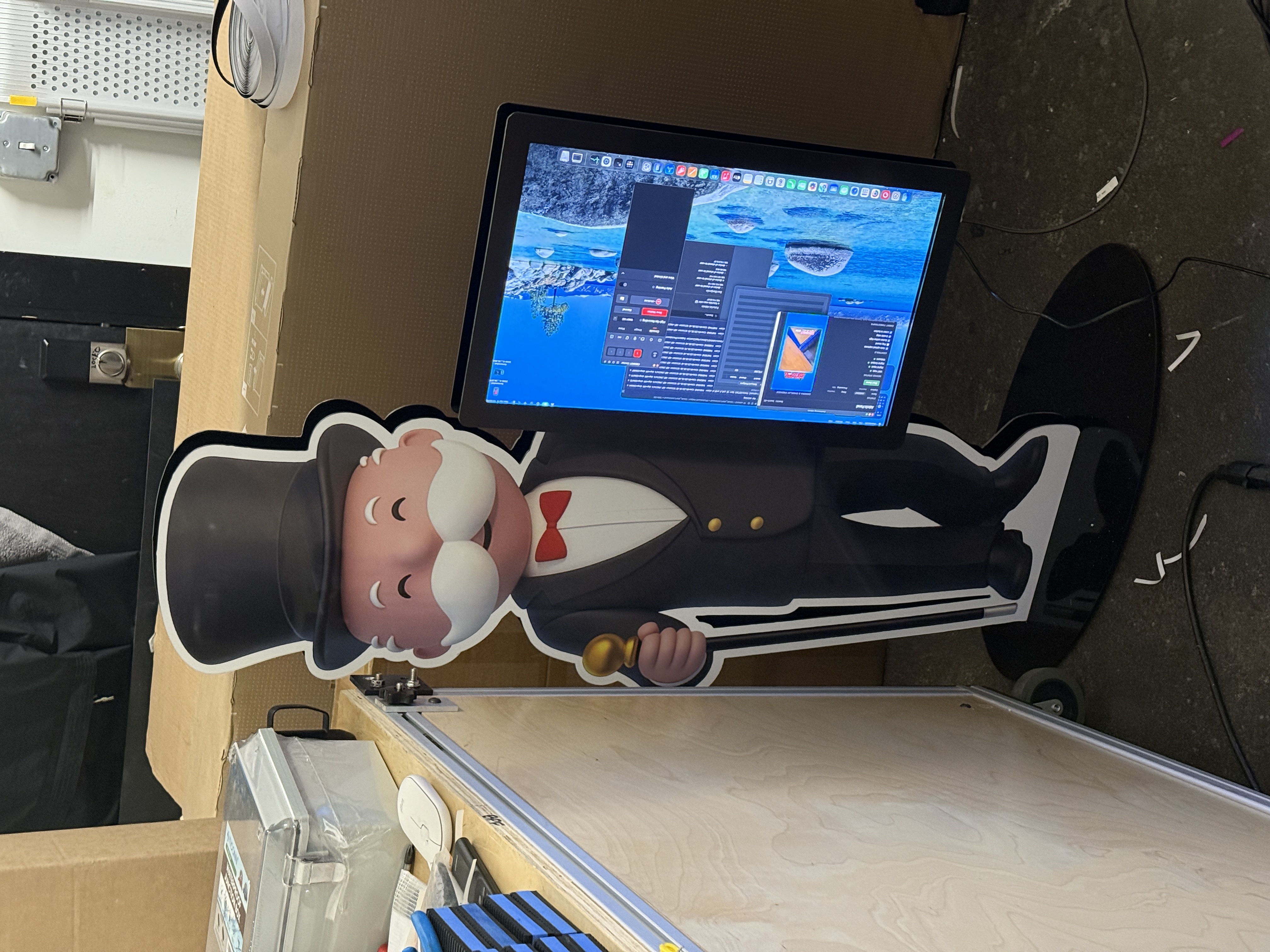 Monopoly Man Aux Screen